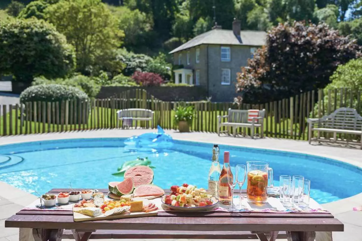 Group accommodation to rent